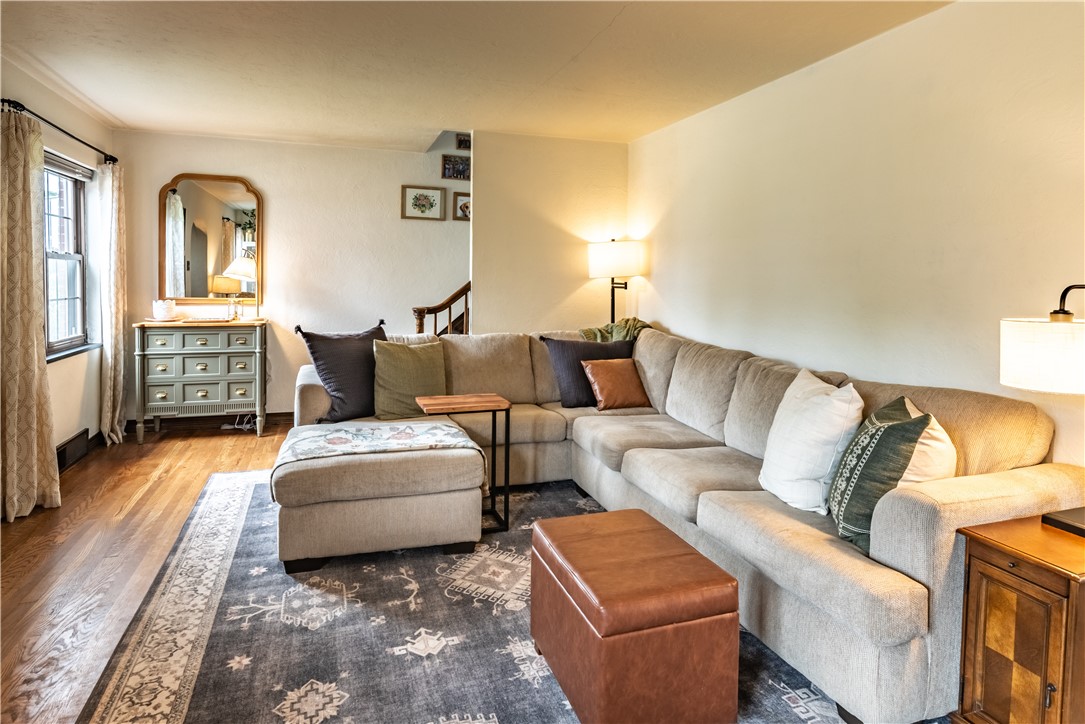 City Of But SE, Pennsylvania 16001, United States, 3 Bedrooms Bedrooms, ,2 BathroomsBathrooms,Residential,Contingent,173880