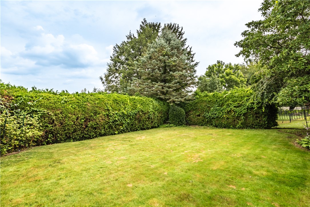 City Of But SE, Pennsylvania 16001, United States, 3 Bedrooms Bedrooms, ,2 BathroomsBathrooms,Residential,Contingent,173880