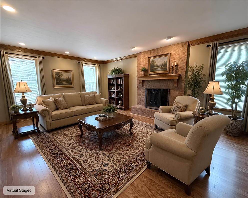 211 Warren Rd