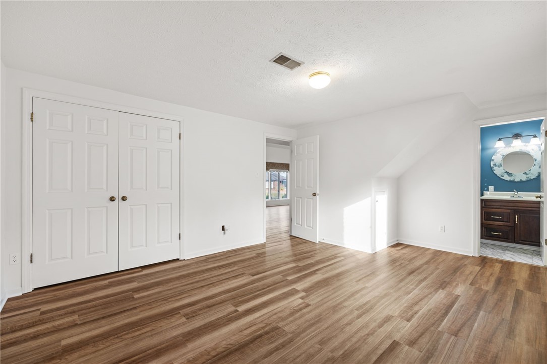 North Strabane, Pennsylvania 15317, United States, 2 Bedrooms Bedrooms, ,2 BathroomsBathrooms,Residential,Contingent,35852