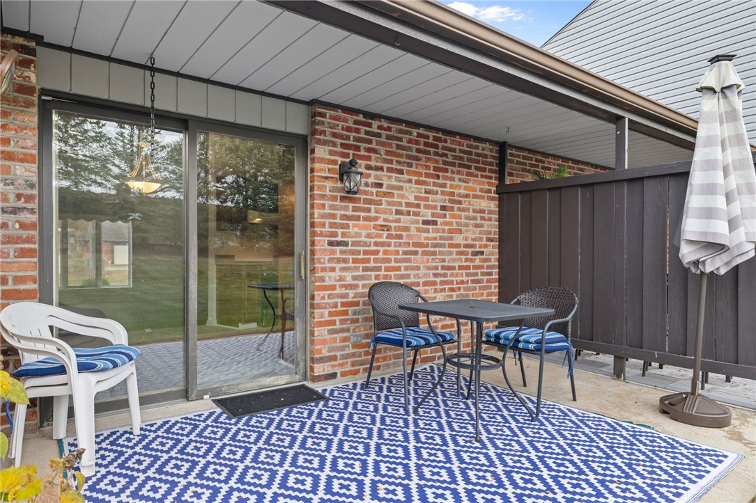 North Strabane, Pennsylvania 15317, United States, 2 Bedrooms Bedrooms, ,2 BathroomsBathrooms,Residential,Contingent,35852