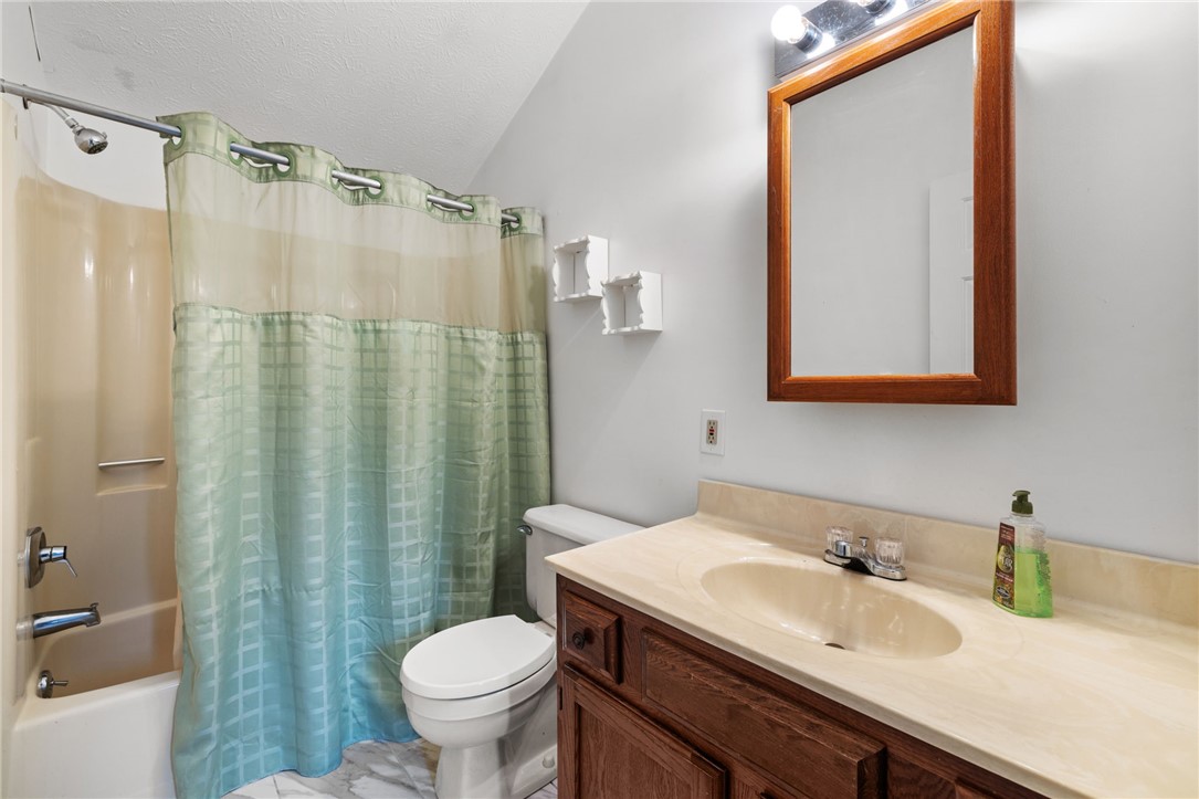 North Strabane, Pennsylvania 15317, United States, 2 Bedrooms Bedrooms, ,2 BathroomsBathrooms,Residential,Contingent,35852