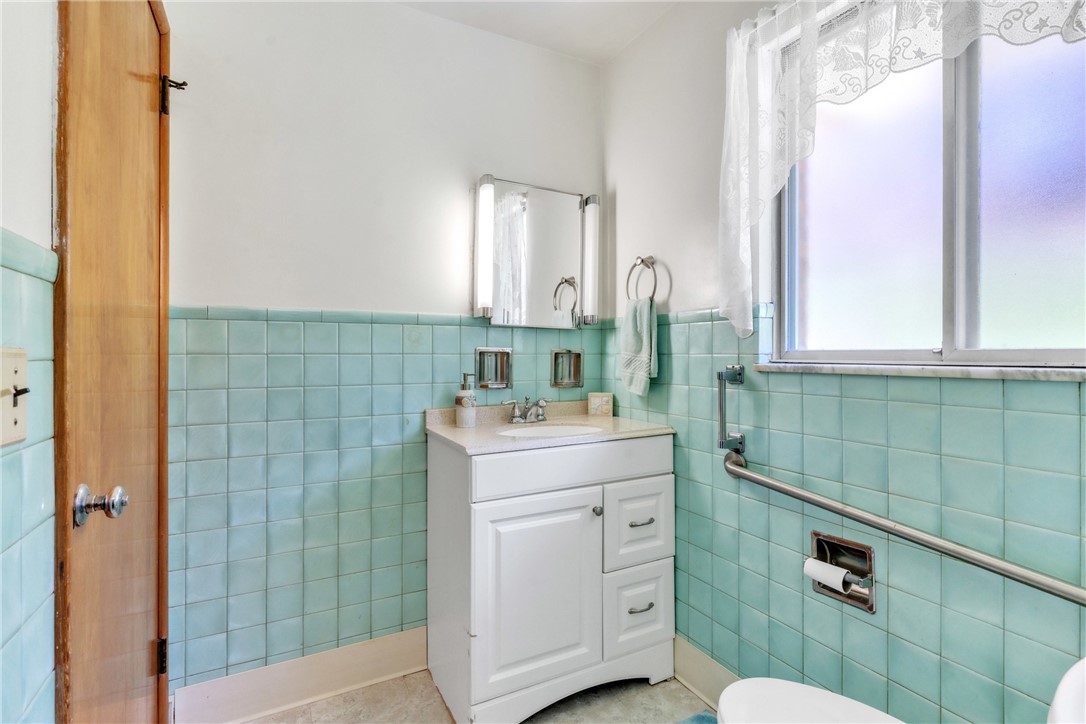 McCandless, Pennsylvania 15090, United States, 3 Bedrooms Bedrooms, ,2 BathroomsBathrooms,Residential,Active,109893