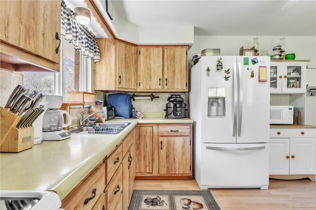 McCandless, Pennsylvania 15090, United States, 3 Bedrooms Bedrooms, ,2 BathroomsBathrooms,Residential,Active,109893