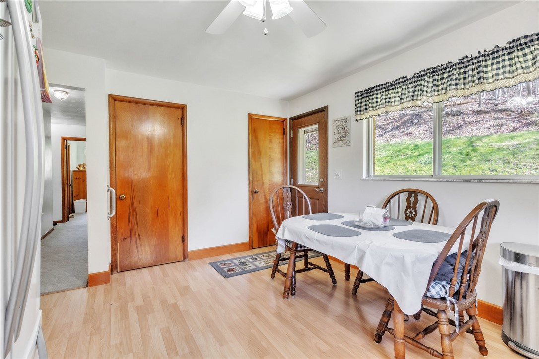 McCandless, Pennsylvania 15090, United States, 3 Bedrooms Bedrooms, ,2 BathroomsBathrooms,Residential,Active,109893