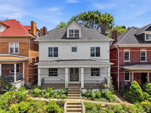 Photo of 1006 Farragut St, Pittsburgh, PA 15206 (MLS # 1761170)