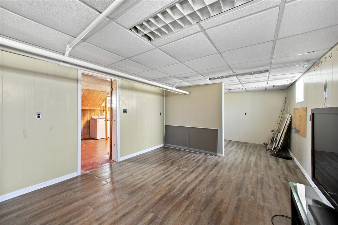 Connellsville, Pennsylvania 15425, United States, 3 Bedrooms Bedrooms, ,2 BathroomsBathrooms,Residential,Active,178632