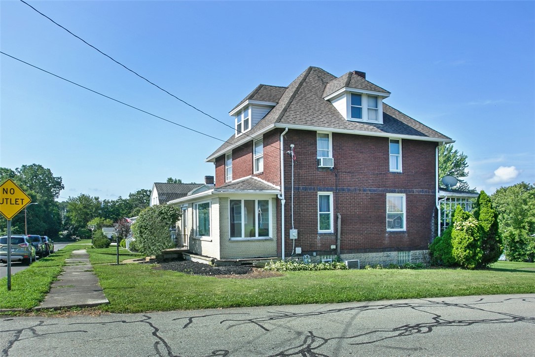 Connellsville, Pennsylvania 15425, United States, 3 Bedrooms Bedrooms, ,2 BathroomsBathrooms,Residential,Active,178632