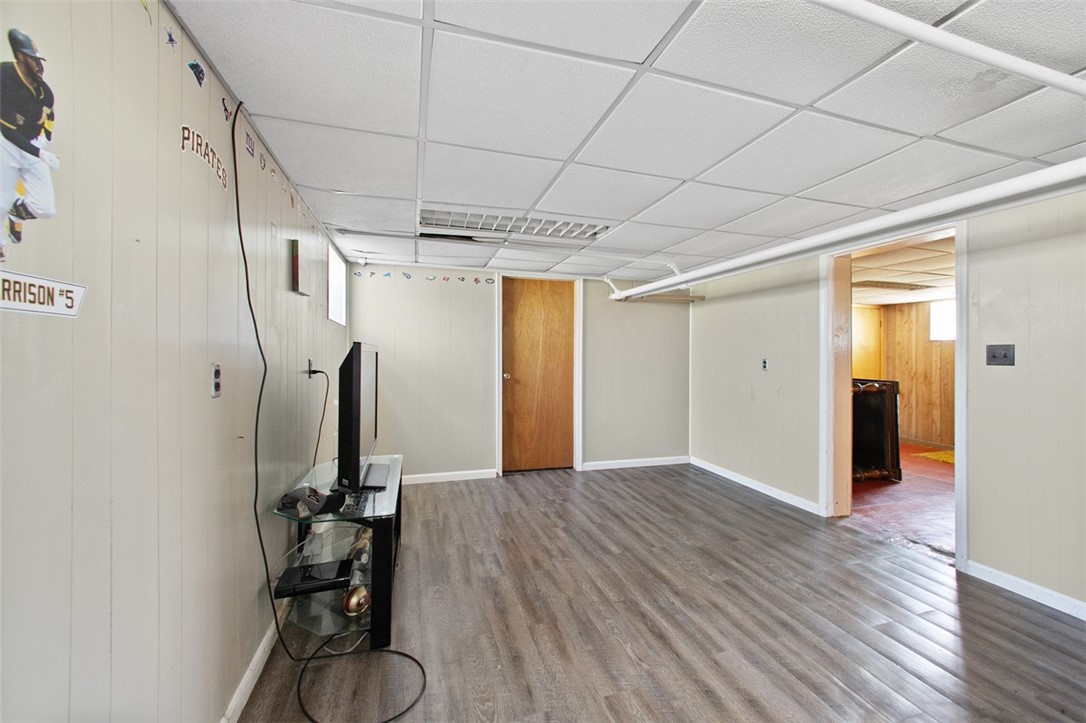 Connellsville, Pennsylvania 15425, United States, 3 Bedrooms Bedrooms, ,2 BathroomsBathrooms,Residential,Active,178632