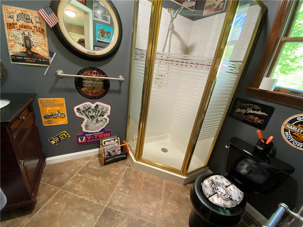 Conneaut Lake - Cra, Pennsylvania 16316, United States, 4 Bedrooms Bedrooms, ,4 BathroomsBathrooms,Residential,Contingent,128363