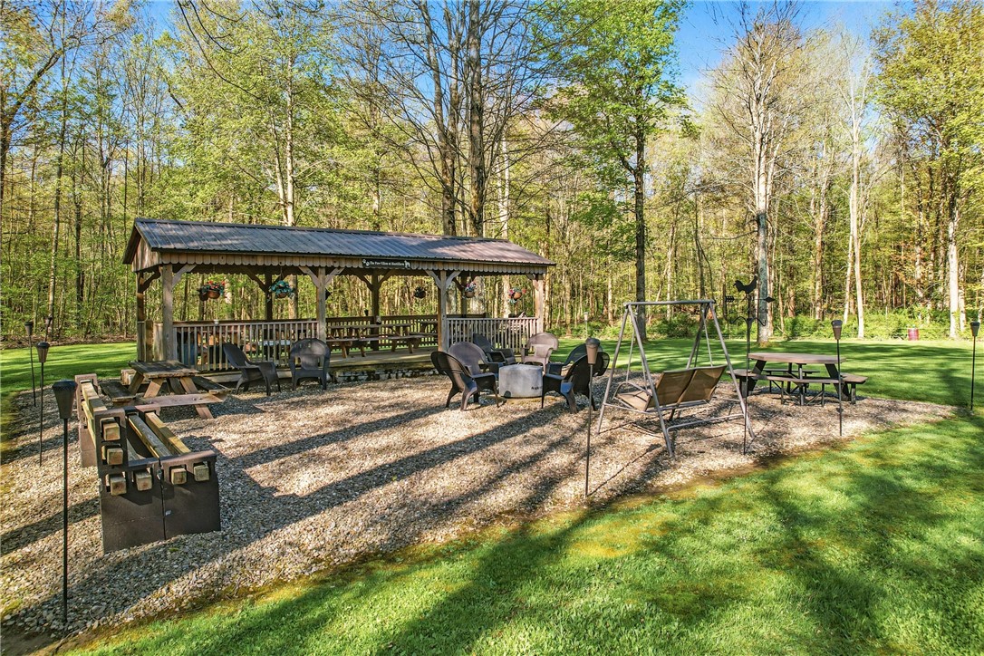 Conneaut Lake - Cra, Pennsylvania 16316, United States, 4 Bedrooms Bedrooms, ,4 BathroomsBathrooms,Residential,Contingent,128363