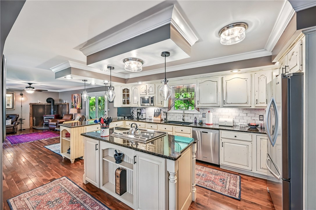 Conneaut Lake - Cra, Pennsylvania 16316, United States, 4 Bedrooms Bedrooms, ,4 BathroomsBathrooms,Residential,Contingent,128363