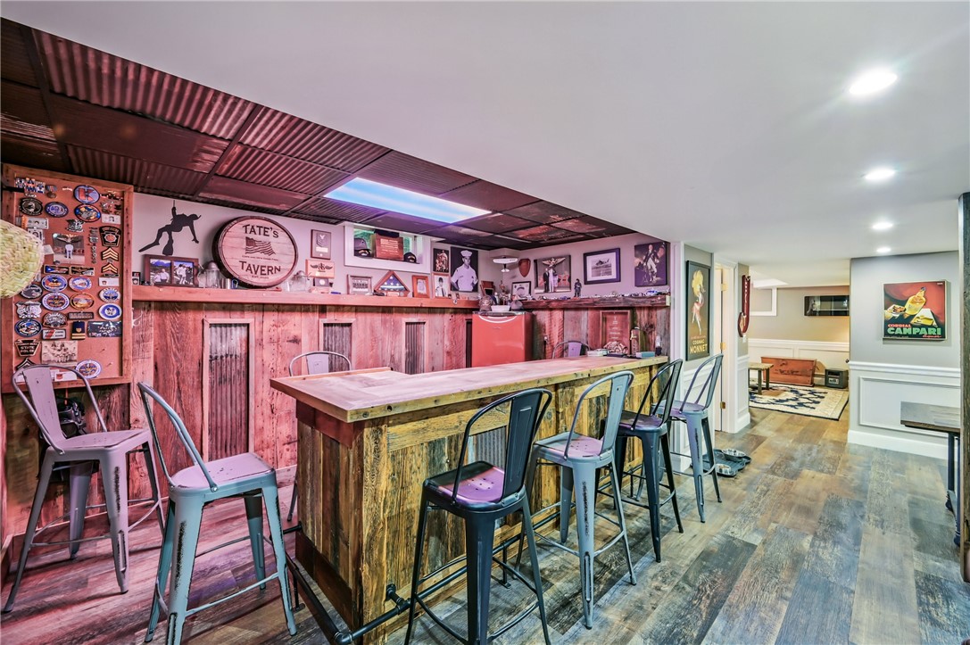 Conneaut Lake - Cra, Pennsylvania 16316, United States, 4 Bedrooms Bedrooms, ,4 BathroomsBathrooms,Residential,Contingent,128363