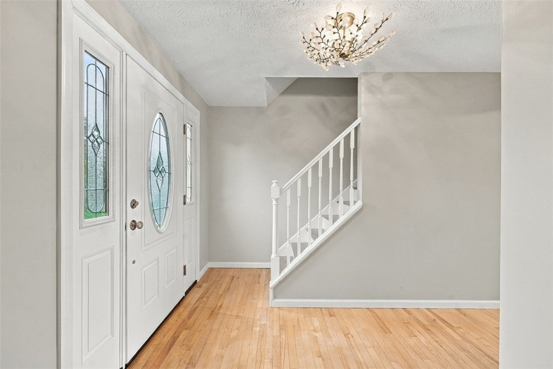 911 Summit Drive