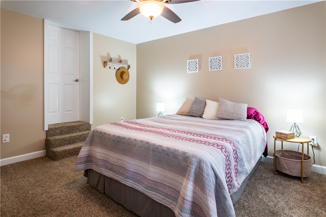 Clay Twp, Pennsylvania 16061, United States, 4 Bedrooms Bedrooms, ,4 BathroomsBathrooms,Residential,Active,222427