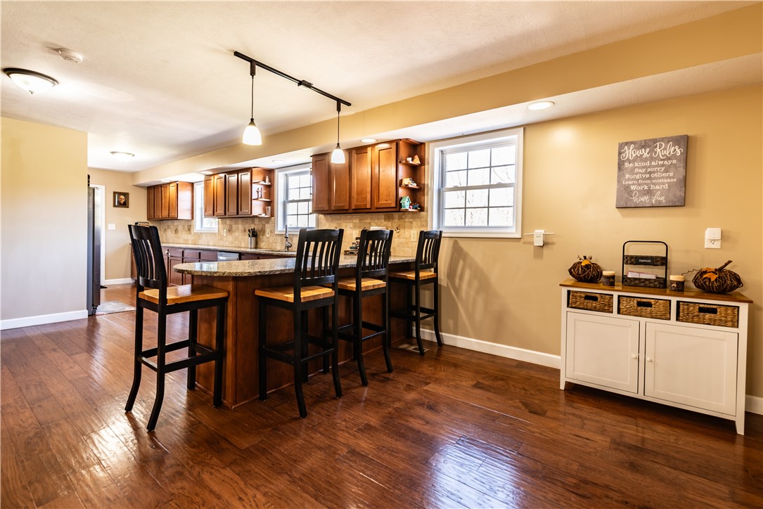 Clay Twp, Pennsylvania 16061, United States, 4 Bedrooms Bedrooms, ,4 BathroomsBathrooms,Residential,Active,222427