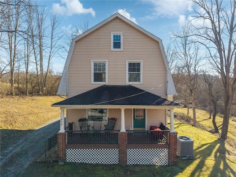 Photo of 416 Pine Run Rd, Fombell, PA 16123 (MLS # 1740930)