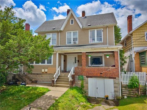Photo of 734 5th Ave, Coraopolis, PA 15108 (MLS # 1760711)