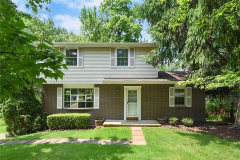 662 Huntington Dr Cranberry Twp PA 16066