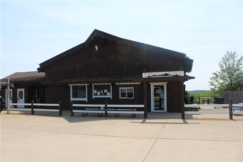 1602 Perry Hwy Muddy Creek Twp PA 16051