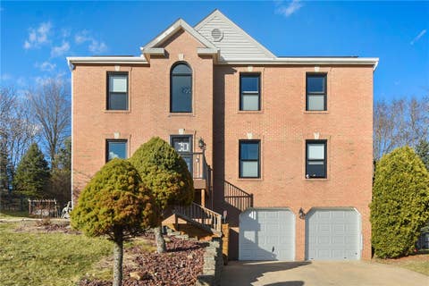 Homes For Sale - 112 Coventry Ct Ct<br/> Monroeville, PA 15146