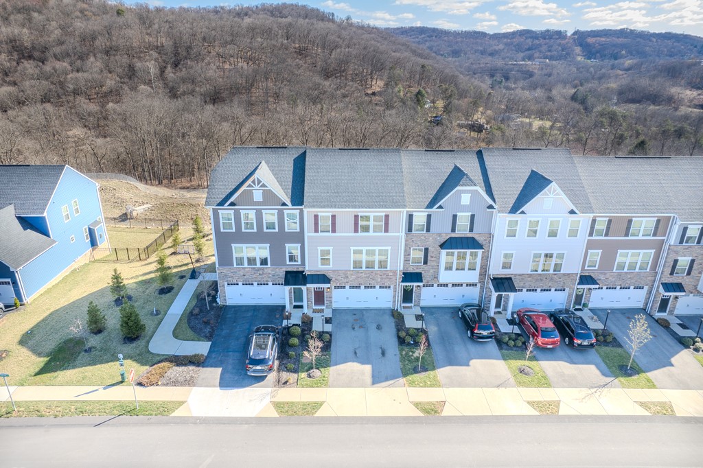 Indiana Twp - Nal, Pennsylvania 15024, United States, 3 Bedrooms Bedrooms, ,3 BathroomsBathrooms,Residential,Active,94570
