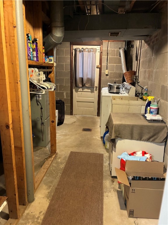 Murrysville, Pennsylvania 15668, United States, 3 Bedrooms Bedrooms, ,3 BathroomsBathrooms,Residential,Active,246523