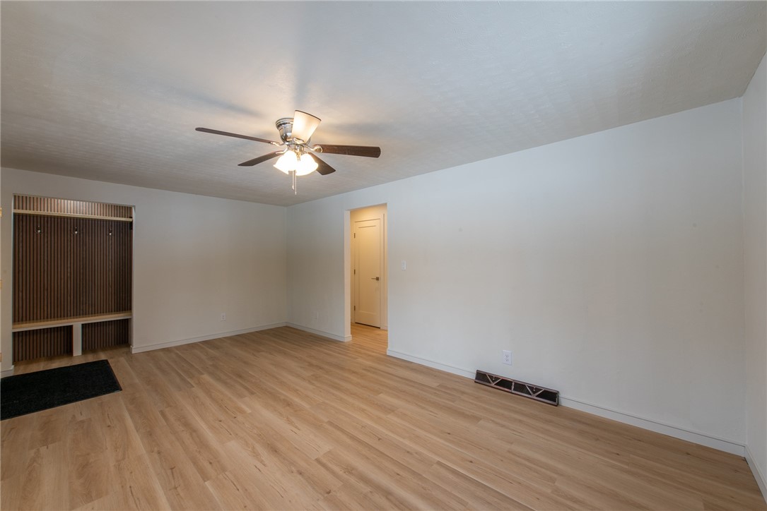 Allegheny Twp, Pennsylvania 15656, United States, 2 Bedrooms Bedrooms, ,1 BathroomBathrooms,Residential,Active,256342