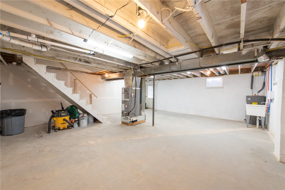 Allegheny Twp, Pennsylvania 15656, United States, 2 Bedrooms Bedrooms, ,1 BathroomBathrooms,Residential,Active,256342