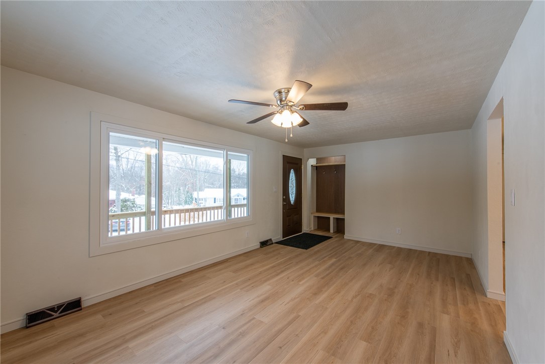 Allegheny Twp, Pennsylvania 15656, United States, 2 Bedrooms Bedrooms, ,1 BathroomBathrooms,Residential,Active,256342