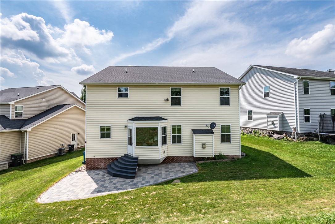 Pine Twp, Pennsylvania 15090, United States, 5 Bedrooms Bedrooms, ,4 BathroomsBathrooms,Residential,Active,169276