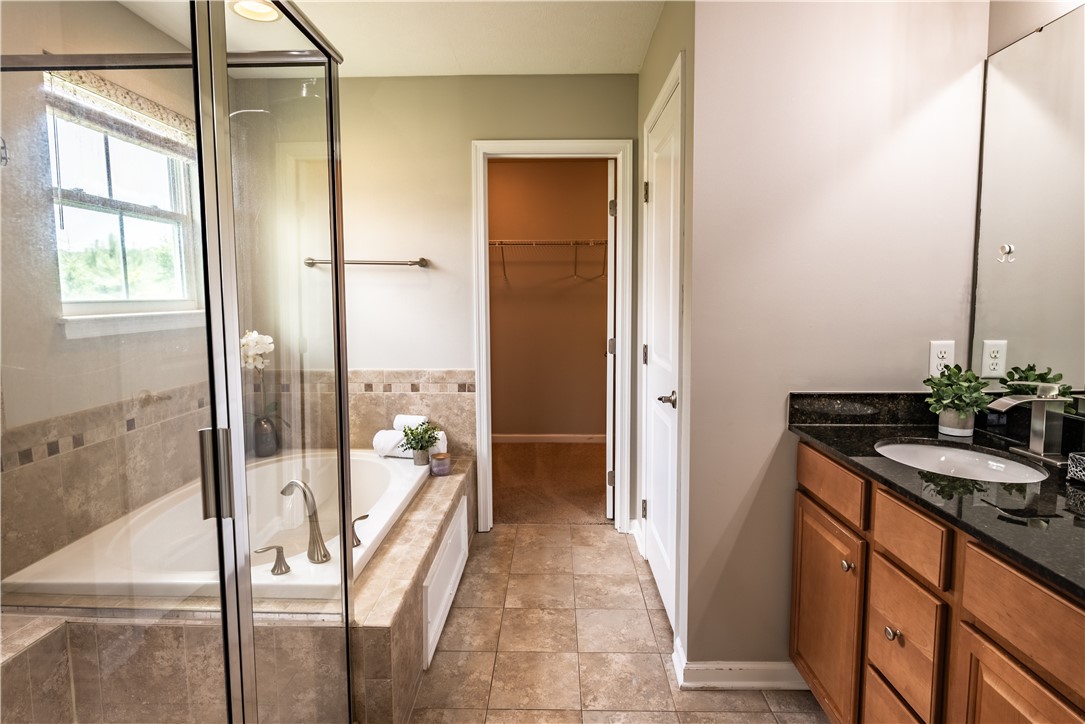 Pine Twp, Pennsylvania 15090, United States, 5 Bedrooms Bedrooms, ,4 BathroomsBathrooms,Residential,Active,169276