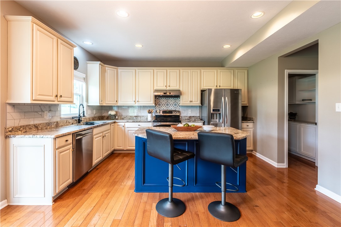 Pine Twp, Pennsylvania 15090, United States, 5 Bedrooms Bedrooms, ,4 BathroomsBathrooms,Residential,Active,169276