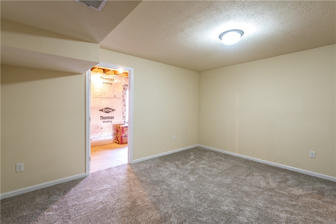 Pine Twp, Pennsylvania 15090, United States, 5 Bedrooms Bedrooms, ,4 BathroomsBathrooms,Residential,Active,169276