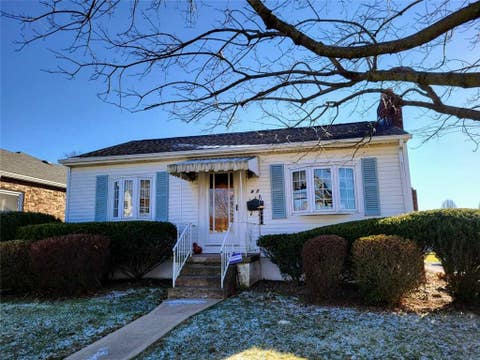 Photo for 937 Painter Avenue