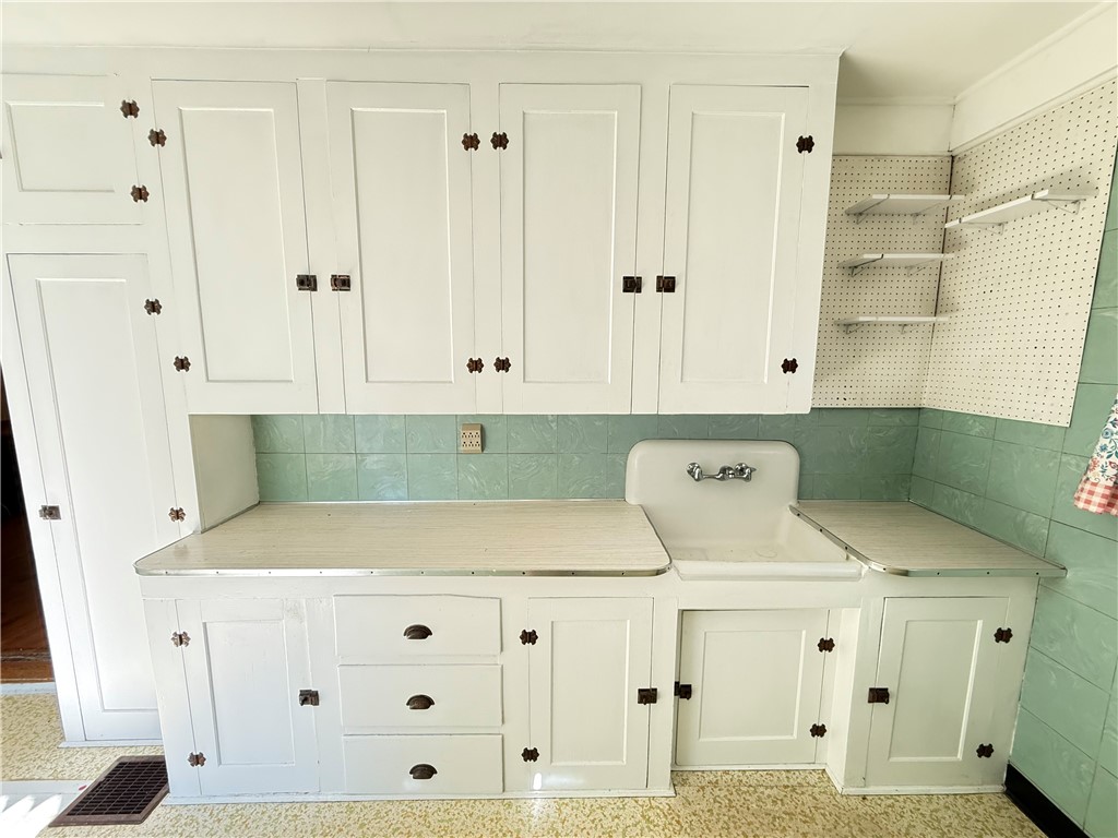 Greenville Boro, Pennsylvania 16125, United States, 2 Bedrooms Bedrooms, ,1 BathroomBathrooms,Residential,Active,212062