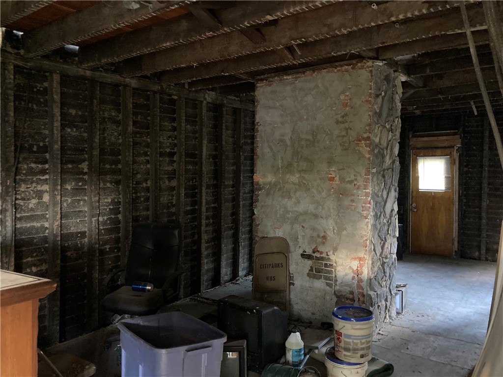 Elliott, Pennsylvania 15220, United States, 2 Bedrooms Bedrooms, ,2 BathroomsBathrooms,Residential,Active,227249