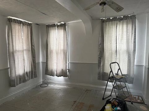 Photo of 323 5th Ave, New Kensington, PA 15068 (MLS # 1725573)