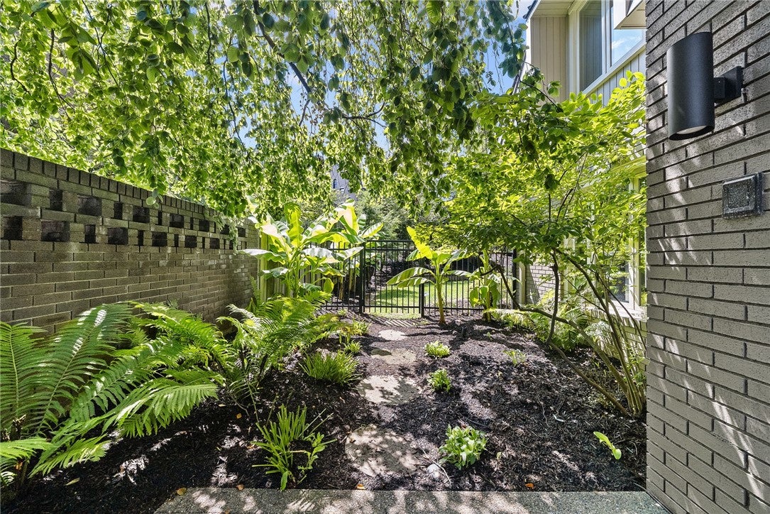 6220 Mellon Park Ct