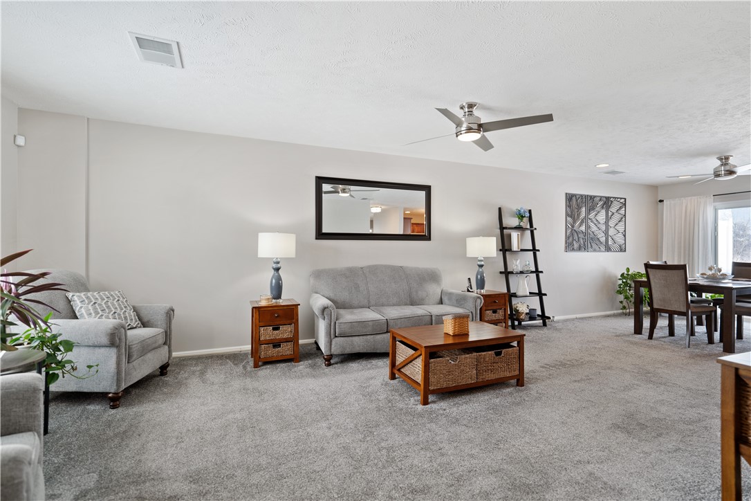 Jefferson Hills, Pennsylvania 15025, United States, 3 Bedrooms Bedrooms, ,2 BathroomsBathrooms,Residential,Contingent,12296