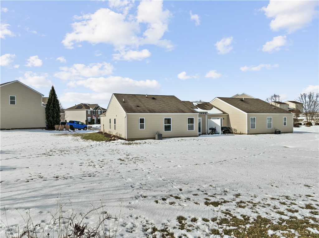 Jefferson Hills, Pennsylvania 15025, United States, 3 Bedrooms Bedrooms, ,2 BathroomsBathrooms,Residential,Contingent,12296