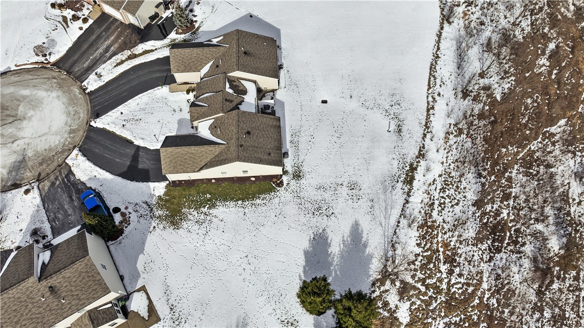 Jefferson Hills, Pennsylvania 15025, United States, 3 Bedrooms Bedrooms, ,2 BathroomsBathrooms,Residential,Contingent,12296