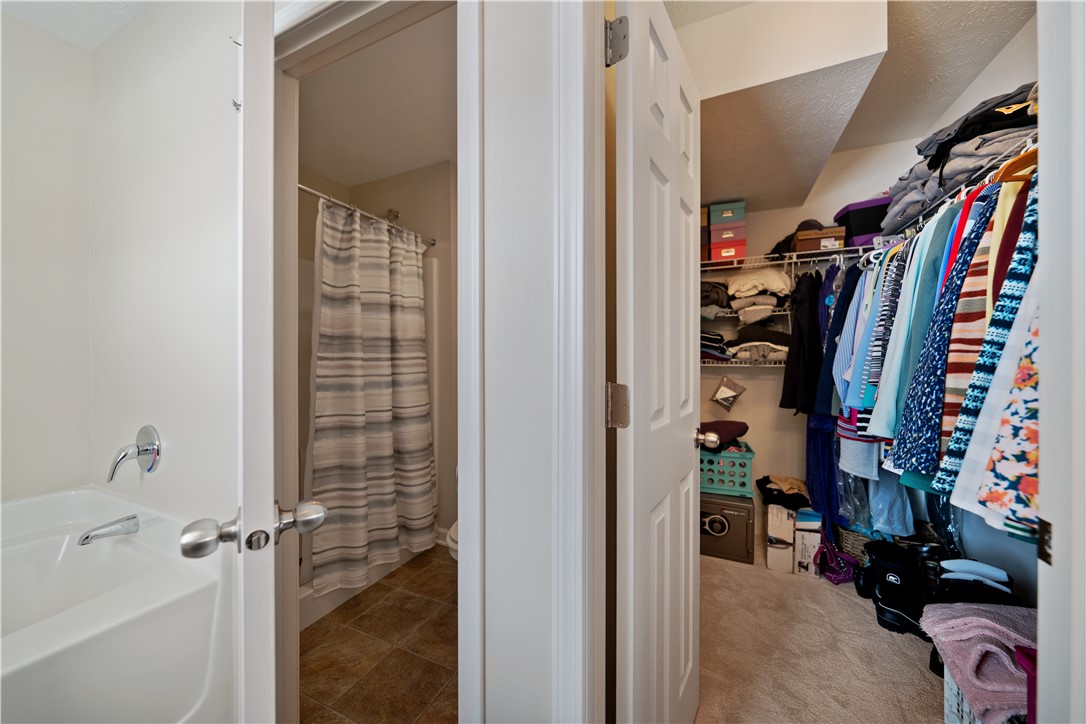 Jefferson Hills, Pennsylvania 15025, United States, 3 Bedrooms Bedrooms, ,2 BathroomsBathrooms,Residential,Contingent,12296