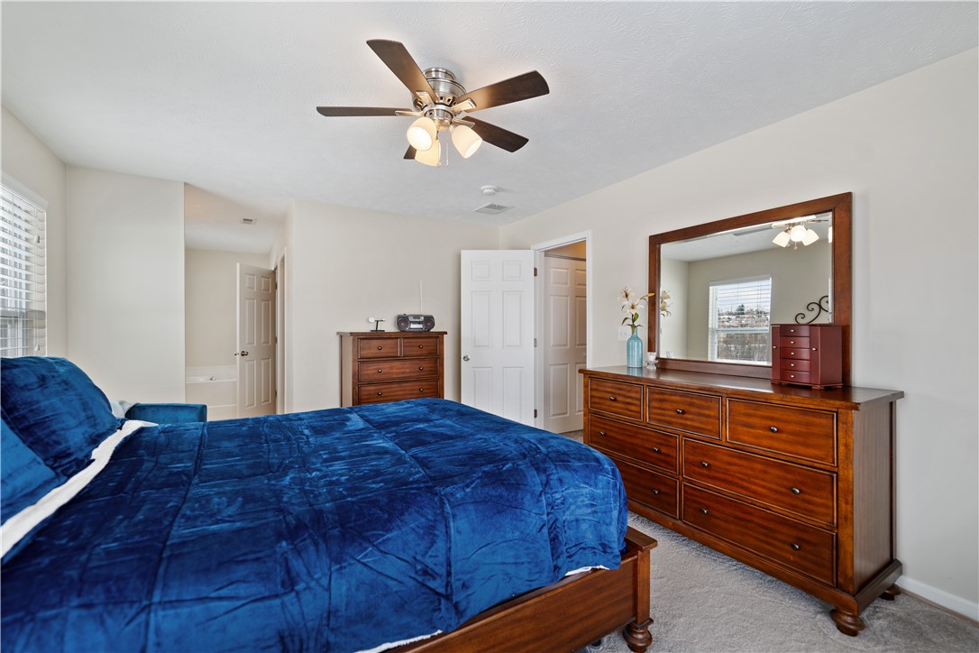 Jefferson Hills, Pennsylvania 15025, United States, 3 Bedrooms Bedrooms, ,2 BathroomsBathrooms,Residential,Contingent,12296