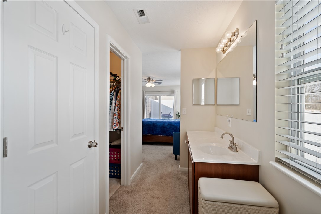 Jefferson Hills, Pennsylvania 15025, United States, 3 Bedrooms Bedrooms, ,2 BathroomsBathrooms,Residential,Contingent,12296