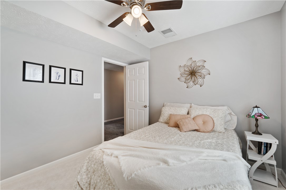 Jefferson Hills, Pennsylvania 15025, United States, 3 Bedrooms Bedrooms, ,2 BathroomsBathrooms,Residential,Contingent,12296