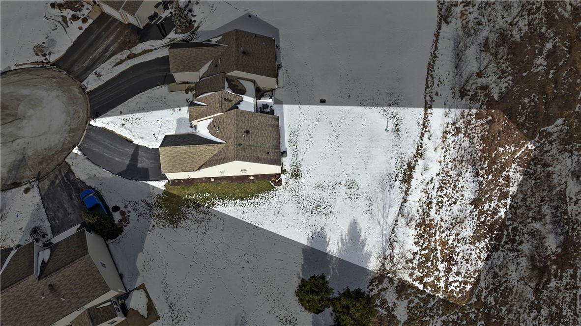 Jefferson Hills, Pennsylvania 15025, United States, 3 Bedrooms Bedrooms, ,2 BathroomsBathrooms,Residential,Contingent,12296