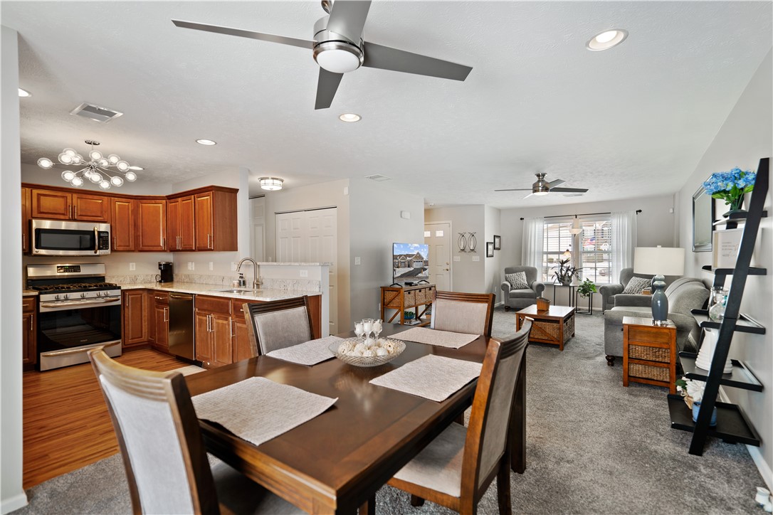 Jefferson Hills, Pennsylvania 15025, United States, 3 Bedrooms Bedrooms, ,2 BathroomsBathrooms,Residential,Contingent,12296