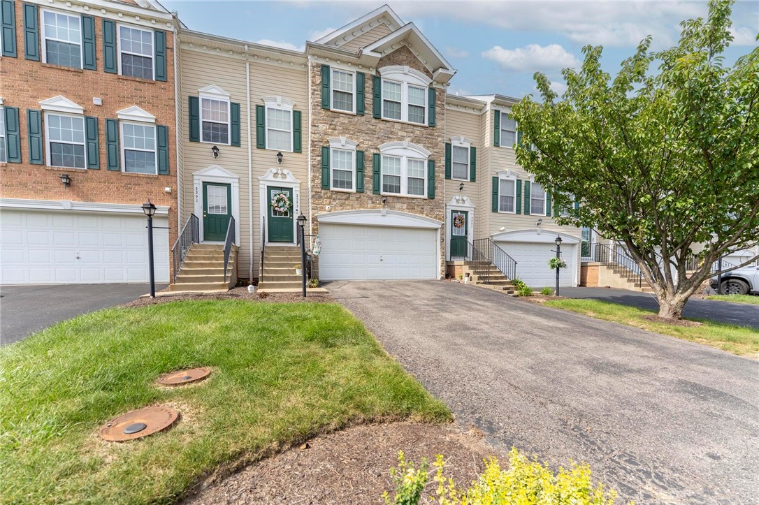2293 Flint Dr