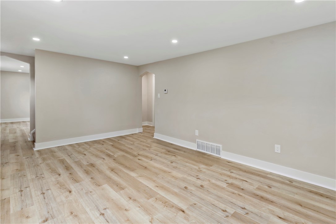 779 Bowerhill Rd Rd, Bridgeville, Pennsylvania image 9